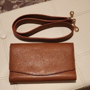 Cuyana Convertible Clutch in Caramel